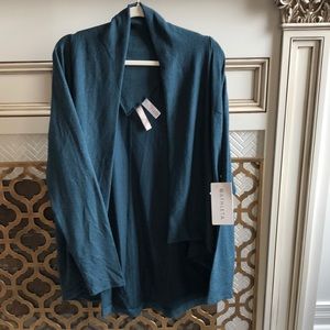 Athleta Nirvana Wear Two Ways Wrap